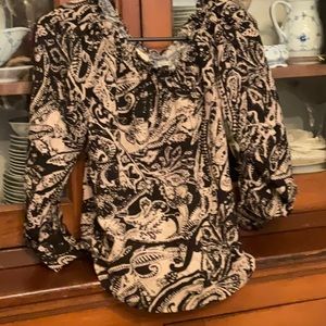 Elite Tahari lovely blouse size XS off the shoulder brand new with tags $68